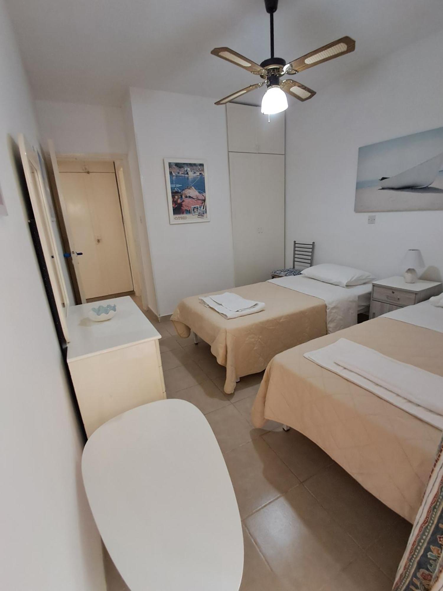 Lca2 Flat For You Apartment Larnaca Buitenkant foto