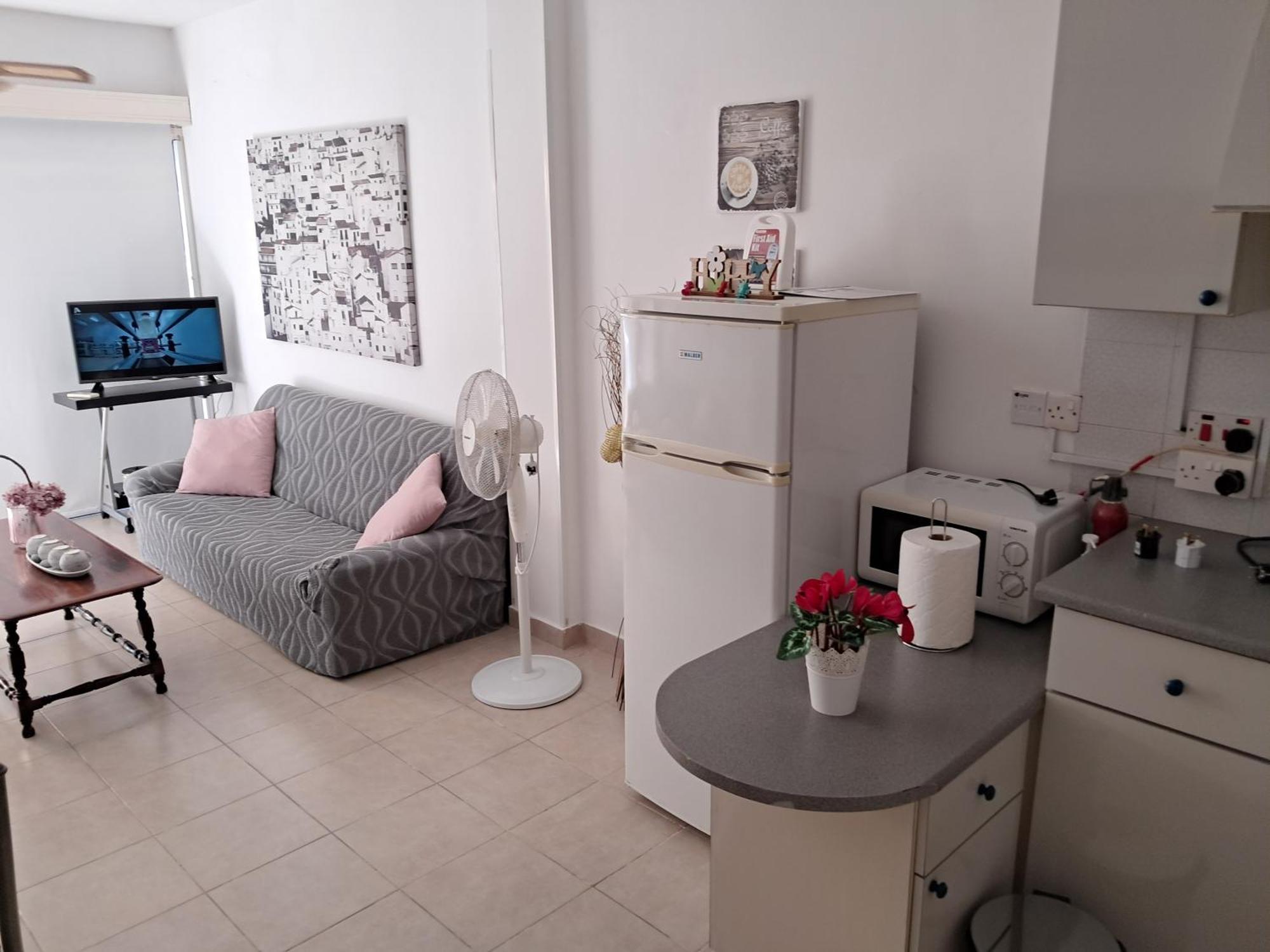 Lca2 Flat For You Apartment Larnaca Buitenkant foto